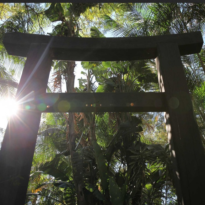 balinese, timber arch