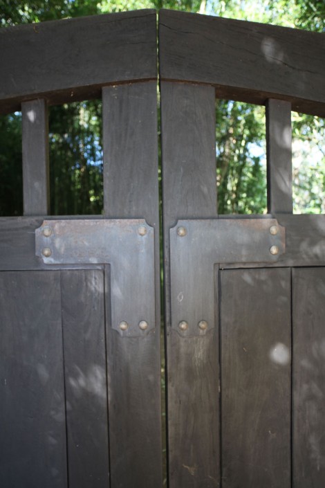 Balinese gate, balinese entrance, timber gate