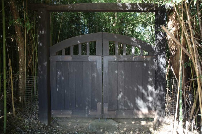 Balinese gate, balinese entrance, timber gate
