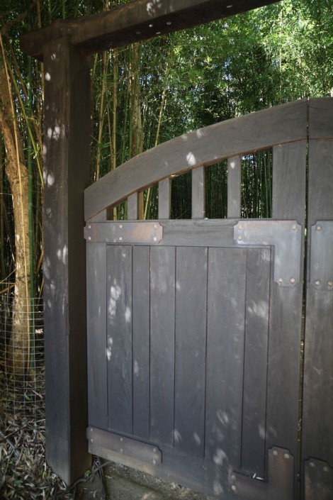 Balinese gate, balinese entrance, timber gate